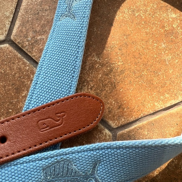 Mens 32 Vineyard Vines marlin fish embroidered icon canvas club belt NWT - Picture 2 of 3